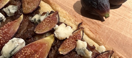fig and onion tart